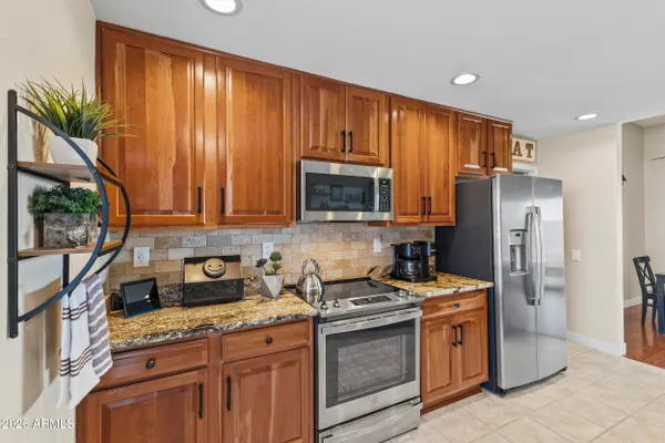 Property Slideshow image 2 of 25 | 11153 w palmeras dr, Sun City, AZ, 85373