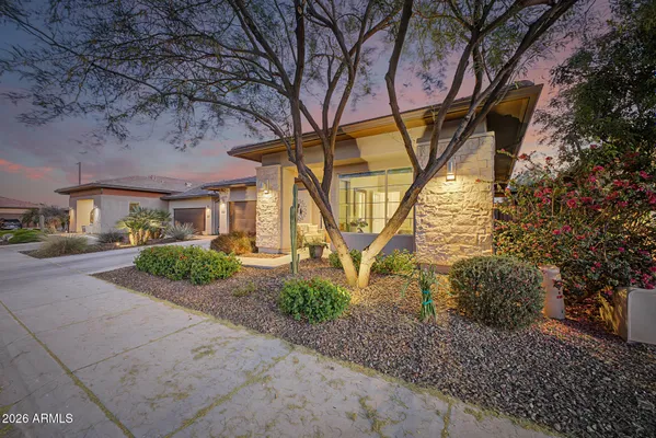 Property Slideshow image 2 of 72 | 13177 w hummingbird ter, Peoria, AZ, 85383