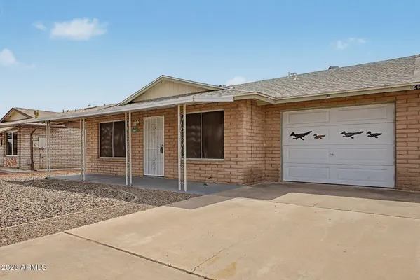 Property Slideshow image 3 of 40 | 9605 w mountain view rd b, Peoria, AZ, 85345