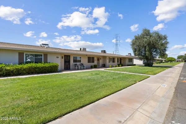 Property Slideshow image 3 of 25 | 13682 n garden court dr, Sun City, AZ, 85351