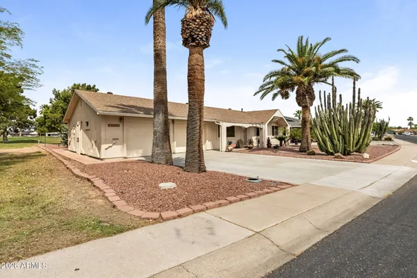 Property Slideshow image 2 of 30 | 11444 n 109th ave, Sun City, AZ, 85351
