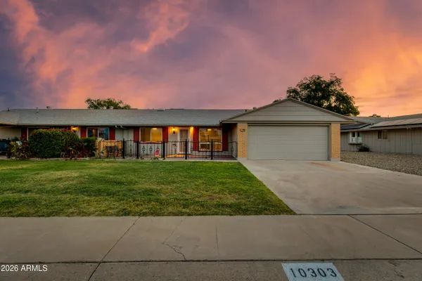 Property Slideshow image 2 of 53 | 10303 w bright angel cir, Sun City, AZ, 85351