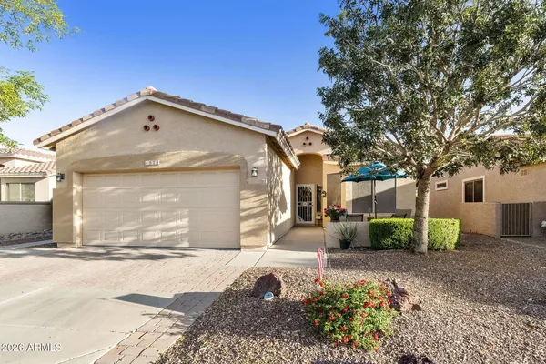 Property Slideshow image 3 of 58 | 4574 e mia ln, Gilbert, AZ, 85298