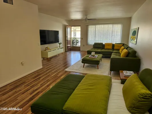 Property Slideshow image 3 of 23 | 9859 w emberwood dr, Sun City, AZ, 85351