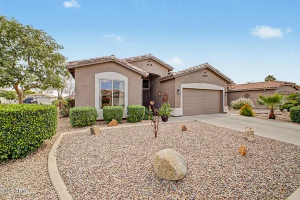 Property Slideshow image 3 of 48 | 4707 e walnut rd, Gilbert, AZ, 85298