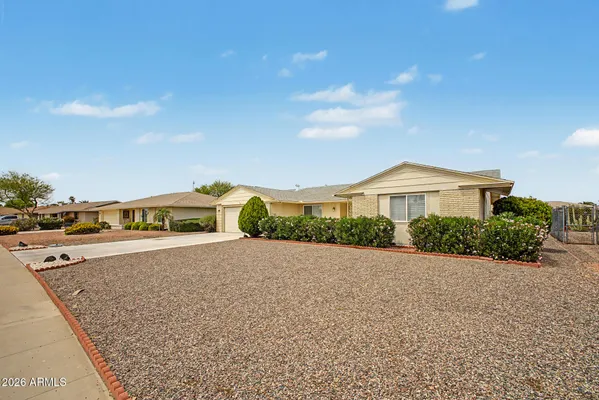 Property Slideshow image 3 of 40 | 9726 w hutton dr, Sun City, AZ, 85351