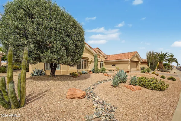 Property Slideshow image 2 of 37 | 15124 w horseman ln, Sun City West, AZ, 85375