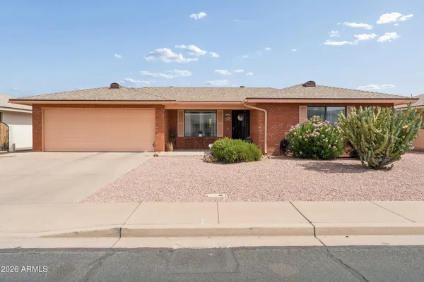 Property Slideshow image 2 of 32 | 8222 e monte ave, Mesa, AZ, 85209