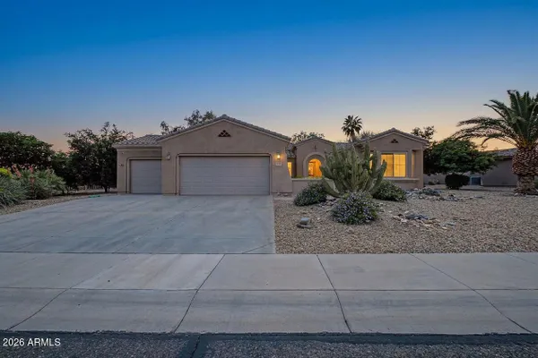 Property Slideshow image 2 of 54 | 16731 w oracle rim dr, Surprise, AZ, 85387