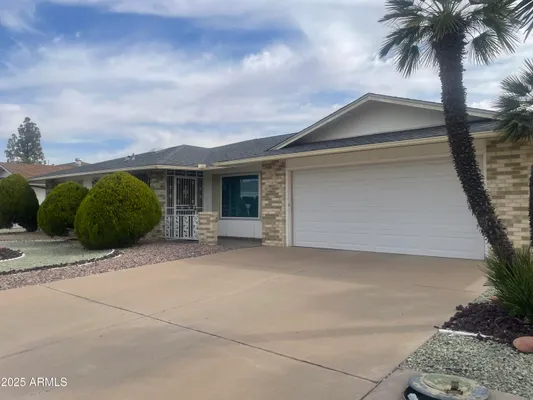 Property Slideshow image 2 of 34 | 13207 n branding iron dr, Sun City, AZ, 85351