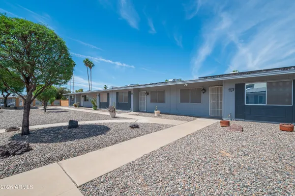 Property Slideshow image 2 of 18 | 10654 w coggins dr, Sun City, AZ, 85351