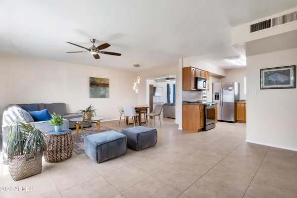 Property Slideshow image 3 of 29 | 10824 w crosby dr, Sun City, AZ, 85351