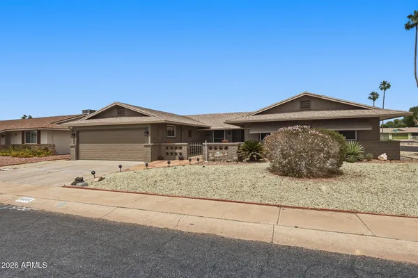 Property Slideshow image 2 of 36 | 10961 w tropicana cir, Sun City, AZ, 85351