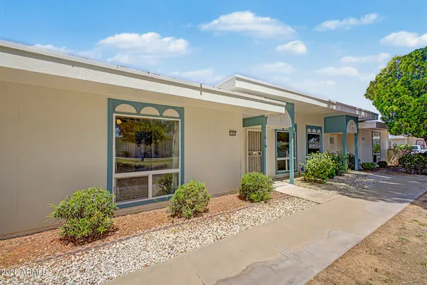 Property Slideshow image 3 of 33 | 13435 n emberwood dr, Sun City, AZ, 85351