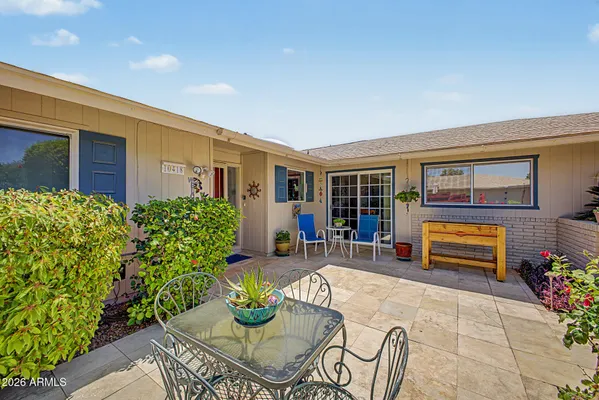 Property Slideshow image 2 of 36 | 10418 w el capitan cir, Sun City, AZ, 85351