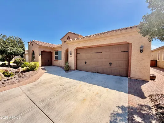 Property Slideshow image 2 of 91 | 4223 n petersburg dr, Florence, AZ, 85132
