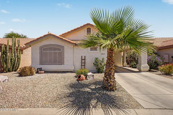 Property Slideshow image 2 of 30 | 1803 e palm beach dr, Chandler, AZ, 85249
