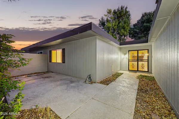 Property Slideshow image 3 of 31 | 10345 w garnette dr, Sun City, AZ, 85373