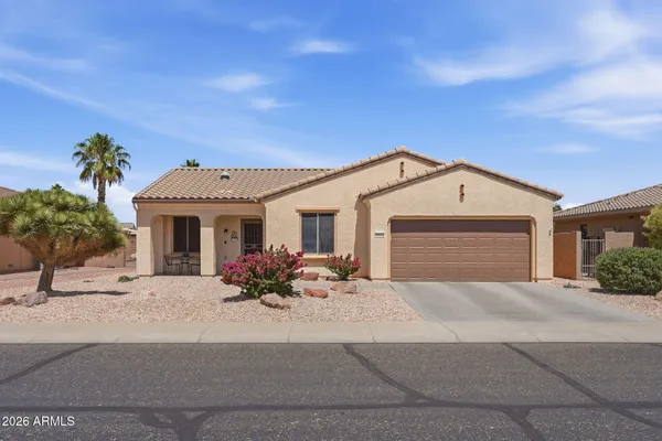 Property Slideshow image 2 of 45 | 19113 n hunters run, Surprise, AZ, 85387