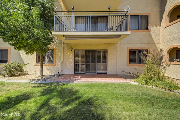 Property Slideshow image 2 of 22 | 10330 w thunderbird blvd c108, Sun City, AZ, 85351