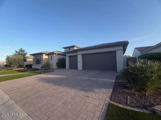 Property Slideshow image 3 of 45 | 16588 w pinchot ave, Goodyear, AZ, 85395