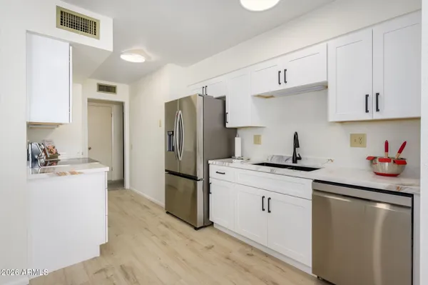 Property Slideshow image 3 of 39 | 11627 n sun valley dr, Sun City, AZ, 85351