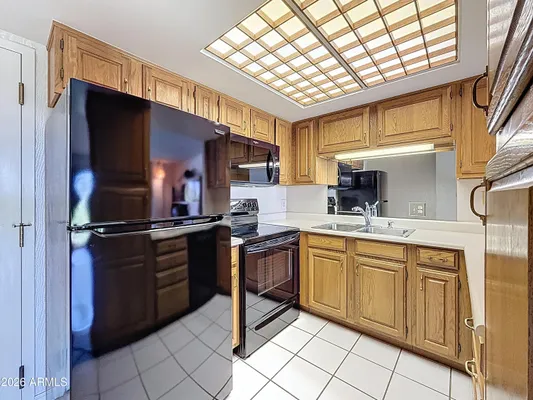 Property Slideshow image 3 of 22 | 10330 w thunderbird blvd c318, Sun City, AZ, 85351