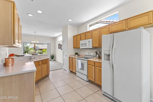 Property Slideshow image 3 of 41 | 18476 n gila springs dr, Surprise, AZ, 85374