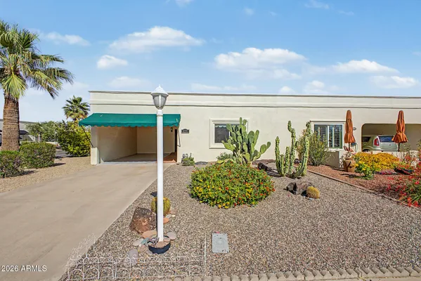 Property Slideshow image 2 of 30 | 5233 n 78th st, Scottsdale, AZ, 85250