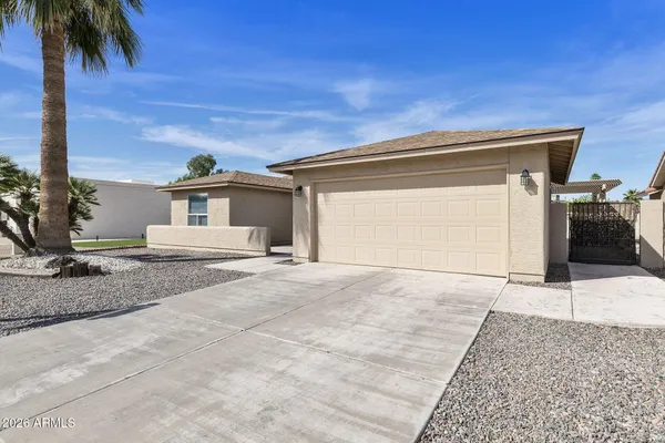 Property Slideshow image 3 of 40 | 26434 s sedona dr, Sun Lakes, AZ, 85248