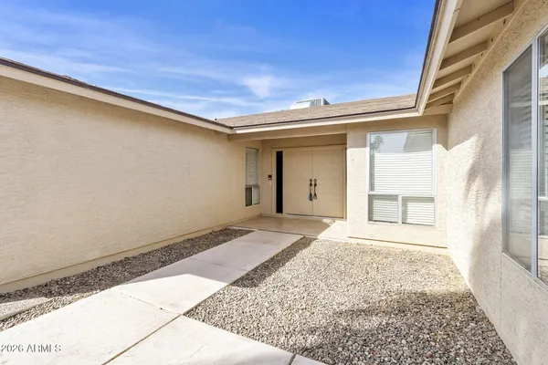 Property Slideshow image 2 of 40 | 26434 s sedona dr, Sun Lakes, AZ, 85248