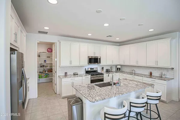 Property Slideshow image 3 of 28 | 24709 n 171st ave, Surprise, AZ, 85387