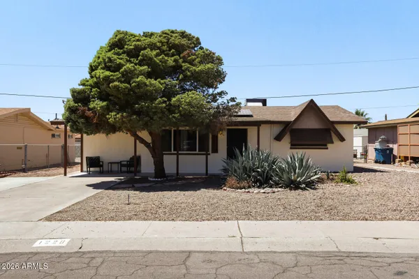 Property Slideshow image 2 of 29 | 1220 s grand dr, Apache Junction, AZ, 85120