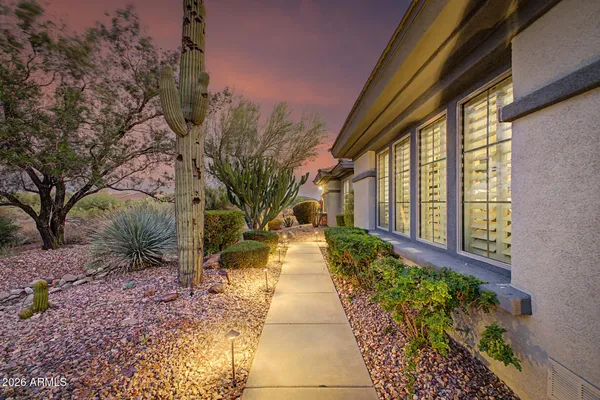 Property Slideshow image 3 of 111 | 40802 n thunder hills ct, Phoenix, AZ, 85086