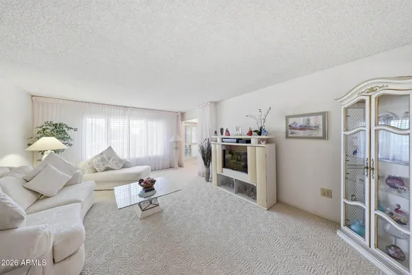 Property Slideshow image 2 of 36 | 9819 w lindgren ave, Sun City, AZ, 85373