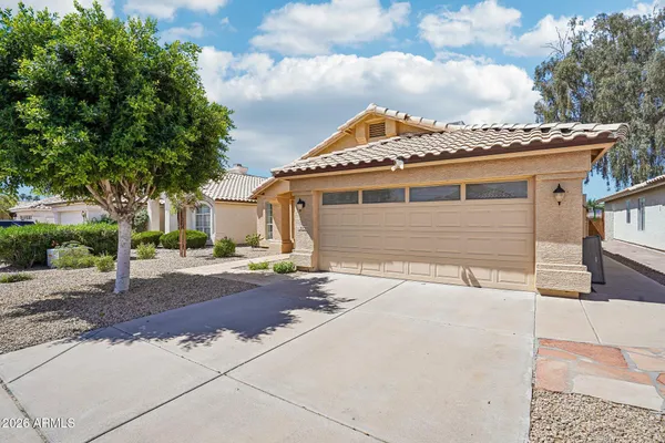 Property Slideshow image 3 of 49 | 12050 s 44th st, Phoenix, AZ, 85044