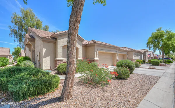 Property Slideshow image 3 of 63 | 1538 e earl dr, Casa Grande, AZ, 85122