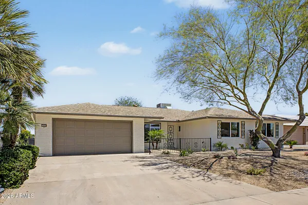 Property Slideshow image 2 of 38 | 10830 w mimosa dr, Sun City, AZ, 85373