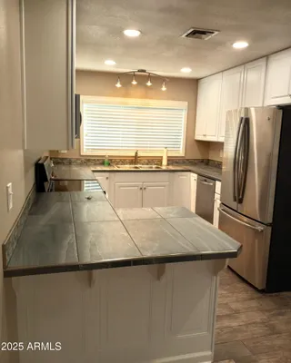 Property Slideshow image 2 of 14 | 7509 e rancho vista dr, Scottsdale, AZ, 85251