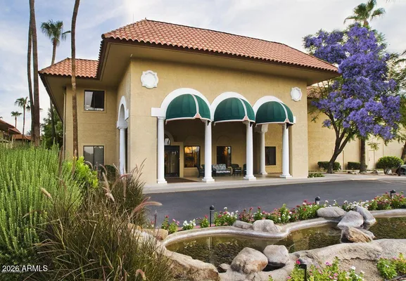 Property Slideshow image 2 of 12 | 10330 w thunderbird blvd b114, Sun City, AZ, 85351