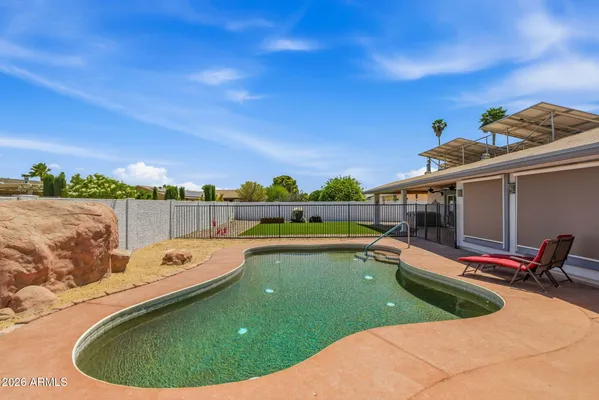 Property Slideshow image 2 of 89 | 10818 w brookside dr, Sun City, AZ, 85351