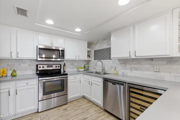Property Slideshow image 3 of 49 | 7930 e camelback rd 207, Scottsdale, AZ, 85251