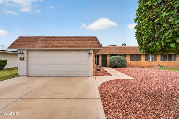 Property Slideshow image 2 of 25 | 9807 n balboa dr, Sun City, AZ, 85351