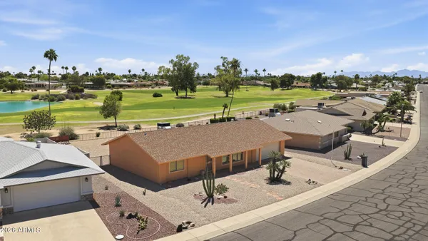 Property Slideshow image 3 of 17 | 18221 n willowbrook dr, Sun City, AZ, 85373
