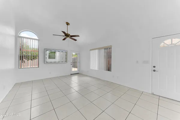 Property Slideshow image 2 of 25 | 18823 n 33rd dr, Phoenix, AZ, 85027