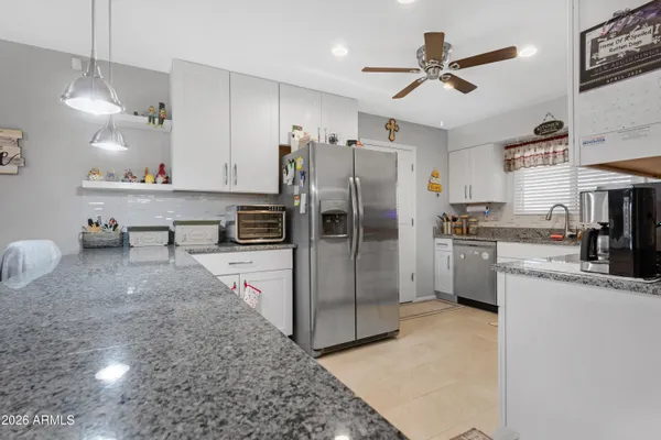 Property Slideshow image 3 of 19 | 10533 w cheryl dr, Sun City, AZ, 85351