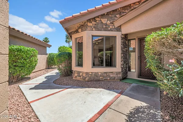 Property Slideshow image 2 of 54 | 9411 w kerry ln, Peoria, AZ, 85382