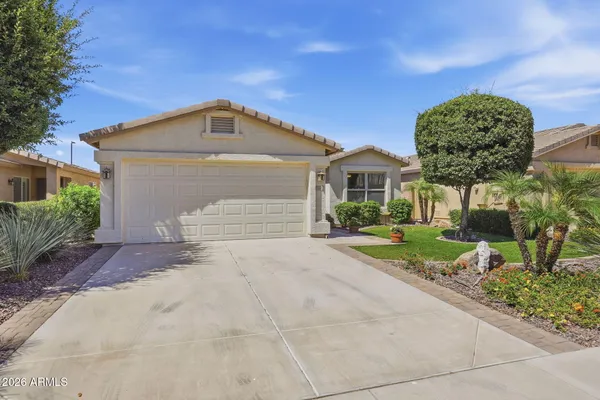 Property Slideshow image 2 of 48 | 3470 e gleneagle pl, Chandler, AZ, 85249