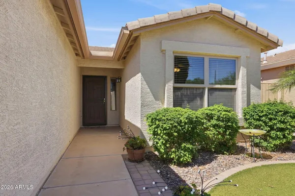 Property Slideshow image 3 of 48 | 3470 e gleneagle pl, Chandler, AZ, 85249