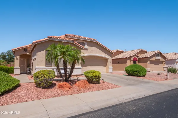 Property Slideshow image 2 of 31 | 17804 n phoenician dr, Surprise, AZ, 85374